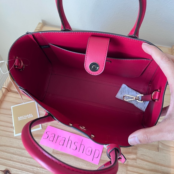 🌼Michael Kors with iPad case